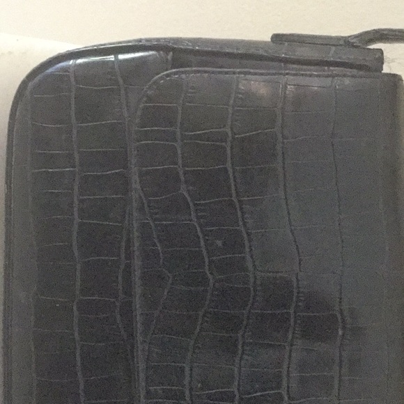 Jones New York dark navy purse - Picture 2 of 8